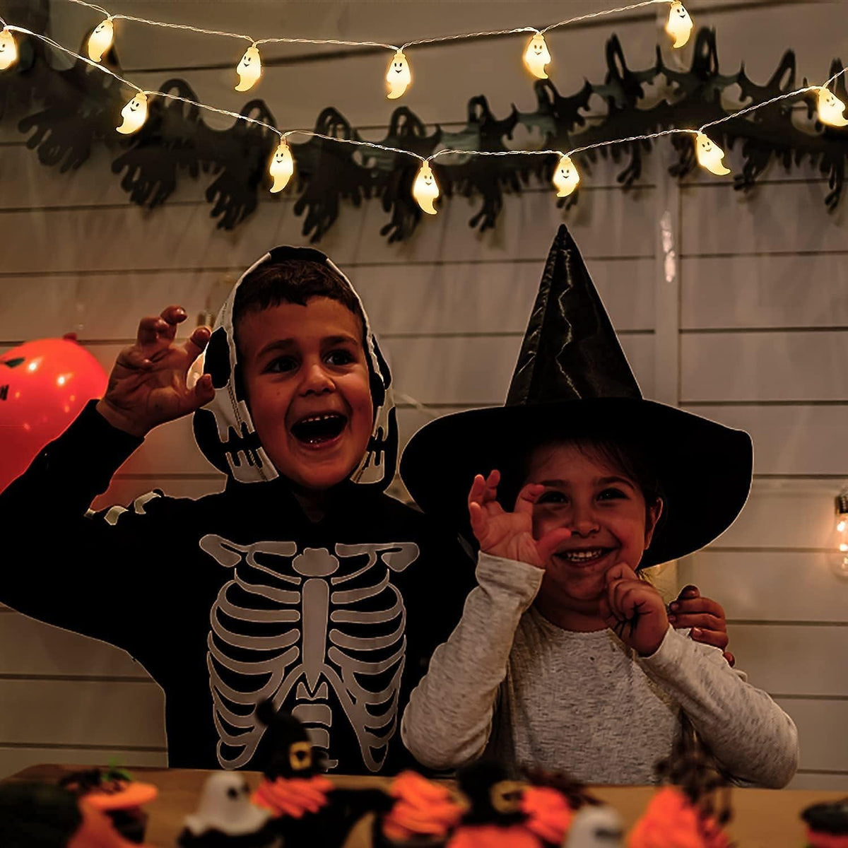Guirlande fantômes Halloween - photo supplémentaire